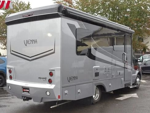 Used 2019 Mercedes-Benz Sprinter 170 image 7