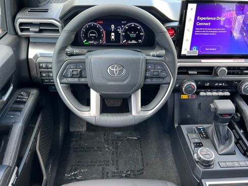 New 2025 Toyota Tacoma TRD Off-Road image 15