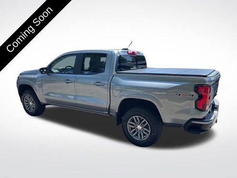 Used 2024 Chevrolet Colorado LT w/ LT Convenience Package II AWD/4WD image 5