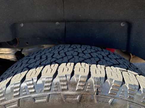 Used 2024 GMC Sierra 2500 Denali Ultimate AWD/4WD image 5