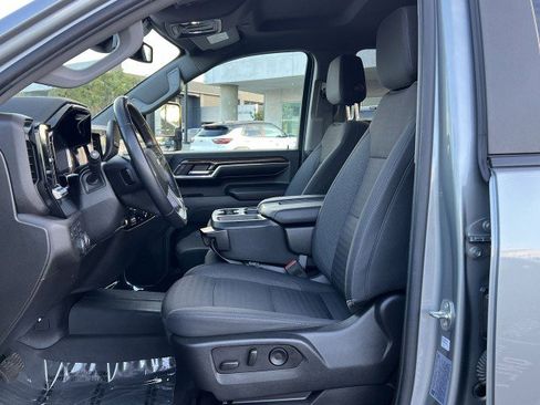 Used 2024 Chevrolet Silverado 3500 LT w/ Convenience Package image 19