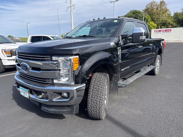 Used 2017 Ford F350 Lariat w/ Lariat Ultimate Package AWD/4WD image 2