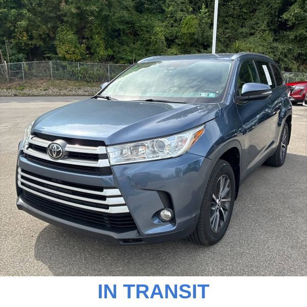 Used 2019 Toyota Highlander XLE w/ Carpet Mat Package (TMS) AWD/4WD image 1
