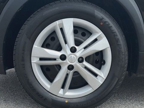 Used 2020 Nissan Kicks S FWD image 36