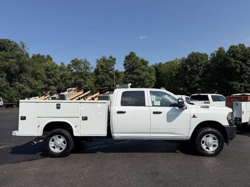 Used 2023 RAM 2500 Tradesman AWD/4WD image 7