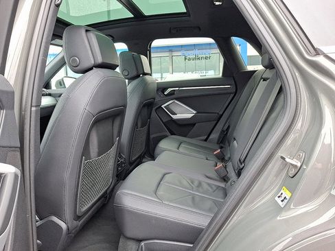 Used 2025 Audi Q3 2.0T Premium image 10