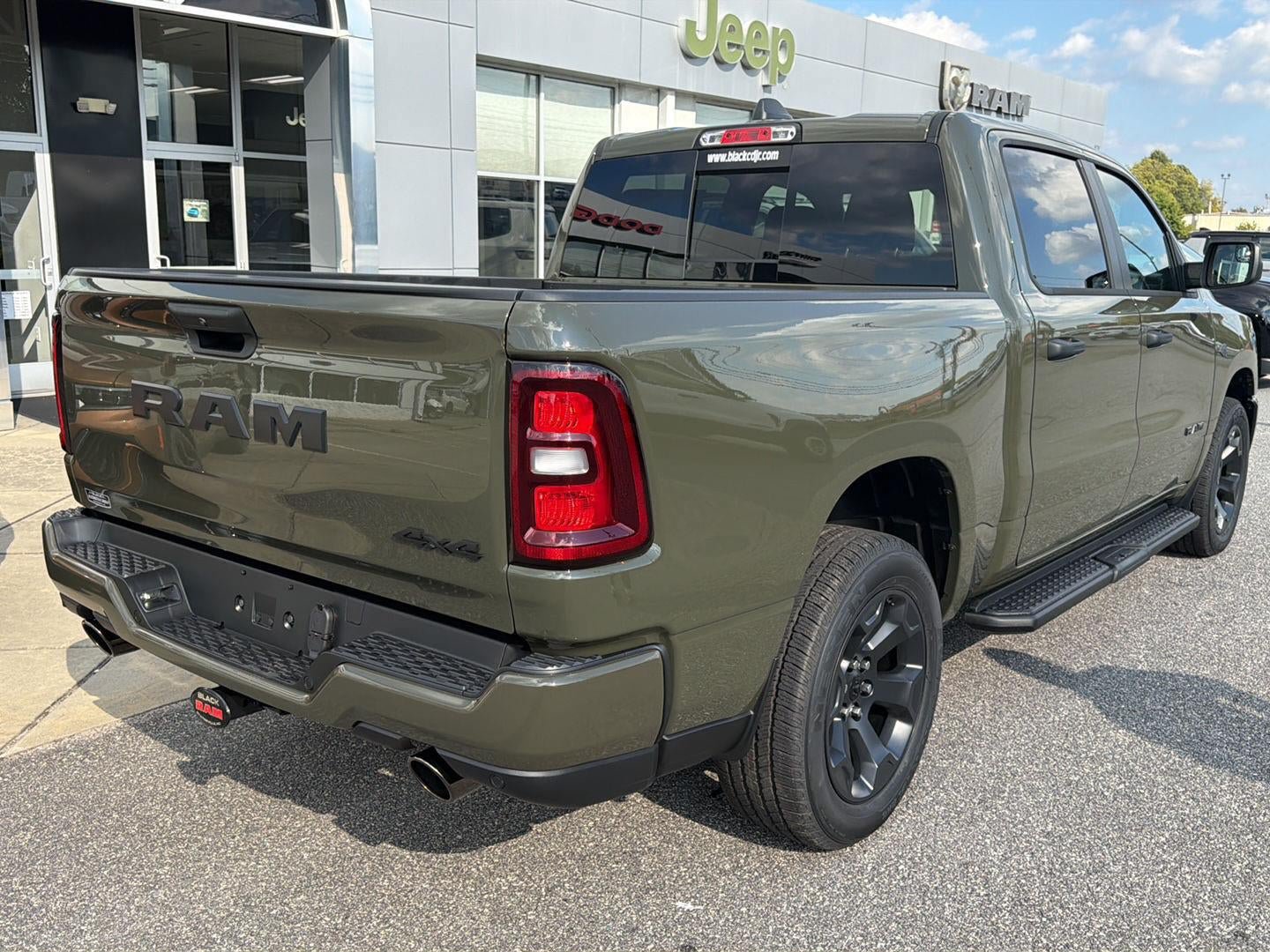 New 2027 RAM 1500 Express AWD/4WD image 23