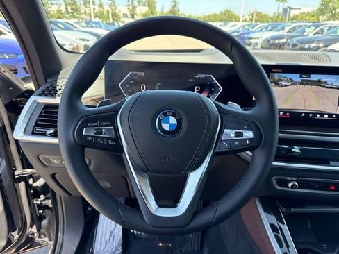 Used 2026 BMW X5 xDrive50e w/ Premium Package AWD/4WD image 24