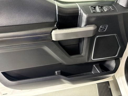 Used 2018 Ford F150 Platinum w/ Equipment Group 701A Luxury RWD image 14