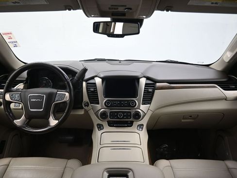 Used 2020 GMC Yukon XL Denali w/ Open Road Package image 14