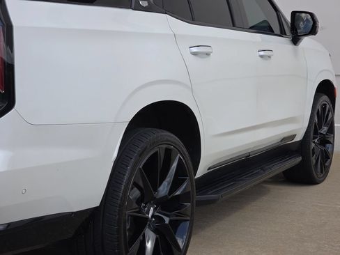 Used 2023 Cadillac Escalade Premium Luxury w/ LPO, Floor Liner Package AWD/4WD image 43