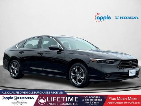 Used 2023 Honda Accord EX image 1