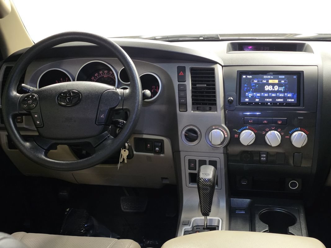Used 2012 Toyota Tundra 4x4 CrewMax w/ SR5 Pkg image 17