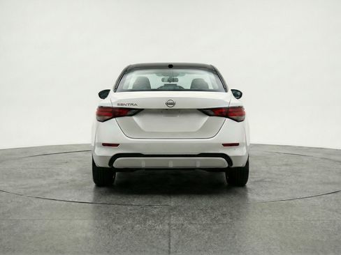 Used 2025 Nissan Sentra SV image 7