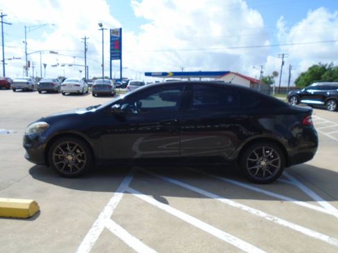 Used 2016 Dodge Dart SXT w/ Rallye Appearance Group FWD image 3