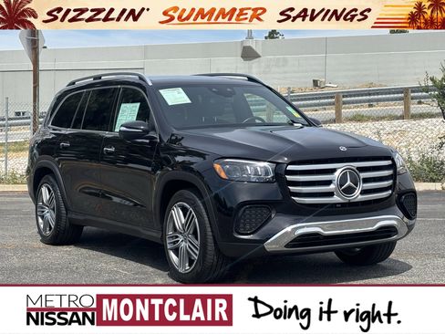 Used 2025 Mercedes-Benz GLS 450 4MATIC image 1