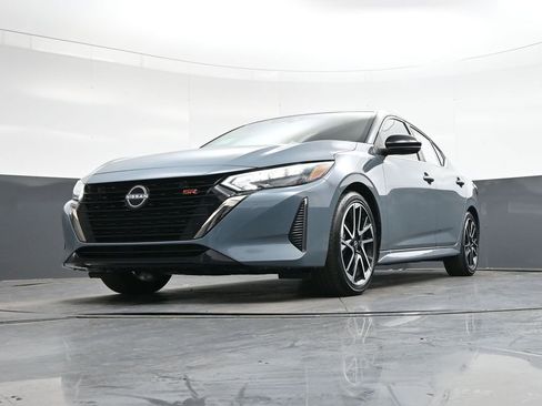 Certified 2025 Nissan Sentra SR w/ SR Premium Package image 44