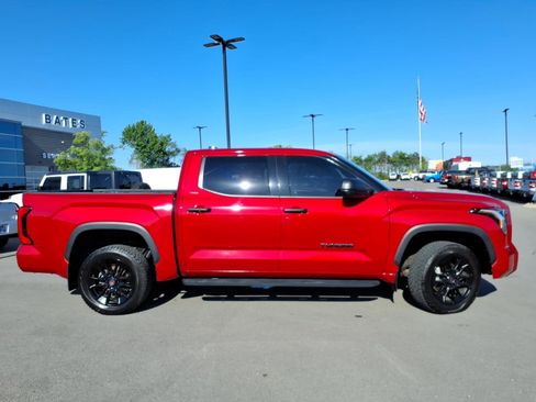 Used 2022 Toyota Tundra SR5 AWD/4WD image 2