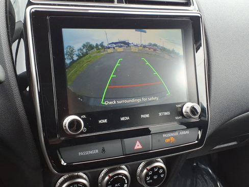 Used 2025 Mitsubishi Outlander Sport LE AWD/4WD image 22
