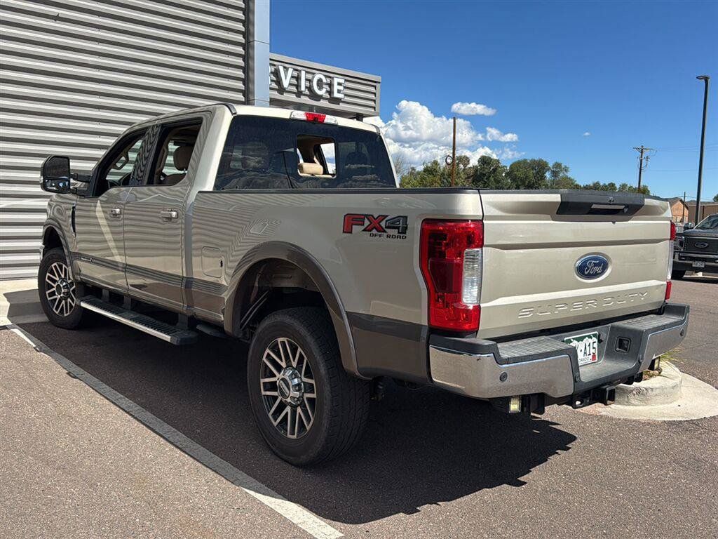 Used 2018 Ford F250 Lariat w/ Lariat Ultimate Package AWD/4WD image 7
