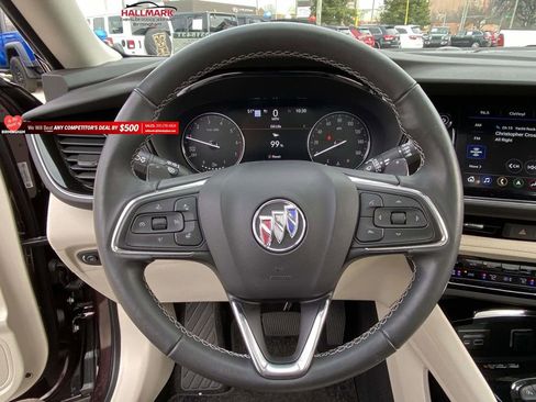 Used 2023 Buick Envision Avenir image 23