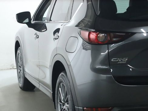 Used 2017 MAZDA CX-5 Touring w/ I-ACTIVSENSE Package AWD/4WD image 41
