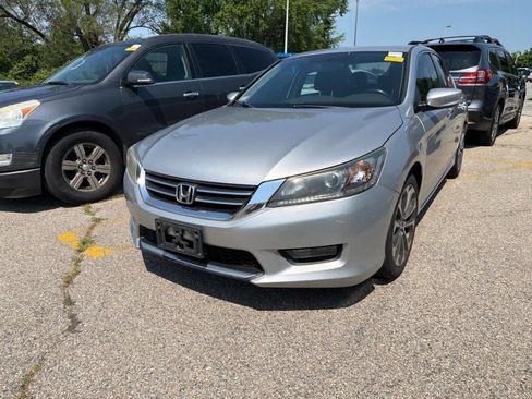 Used 2014 Honda Accord Sport image 8