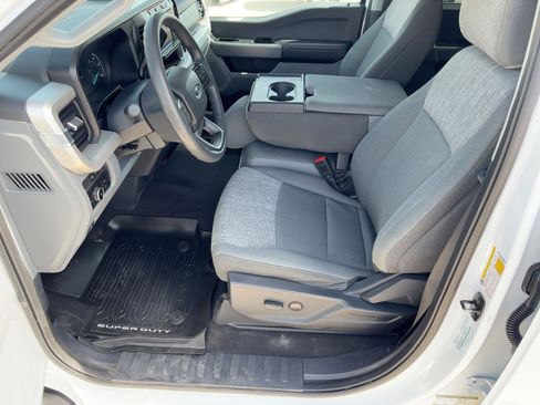 Used 2024 Ford F250 XLT w/ FX4 Off-Road Package image 5