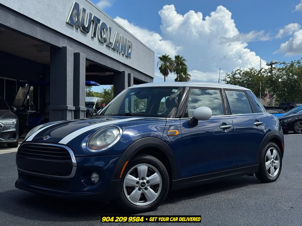 Used 2015 MINI Cooper 4-Door Hardtop FWD image 1