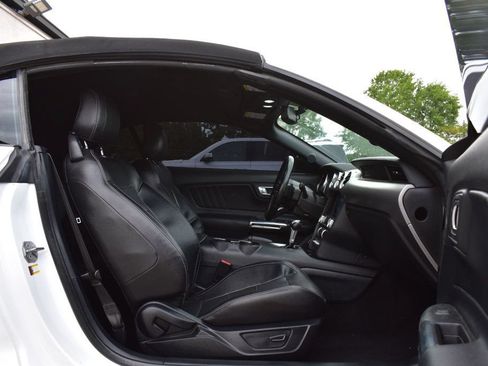 Used 2020 Ford Mustang Premium RWD image 16