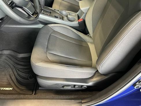 Used 2026 Subaru Crosstrek 2.5i Premium AWD/4WD image 42