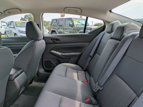 Certified 2025 Nissan Altima 2.5 S FWD image 14