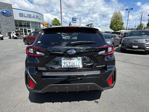 Used 2024 Subaru Crosstrek 2.0i Premium AWD/4WD image 5