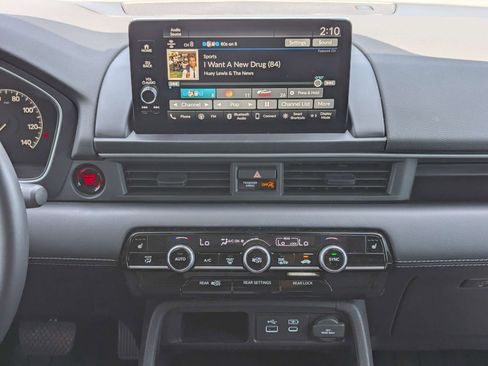 Certified 2025 Honda Pilot EX-L image 25