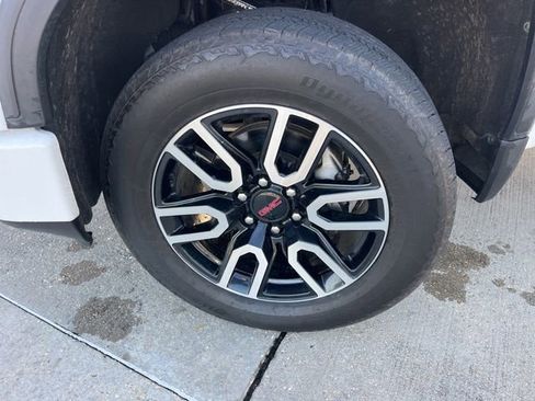 Used 2020 GMC Sierra 1500 AT4 w/ AT4 Premium Package AWD/4WD image 36