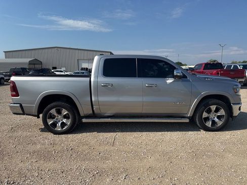 Used 2022 RAM 1500 Laramie AWD/4WD image 8