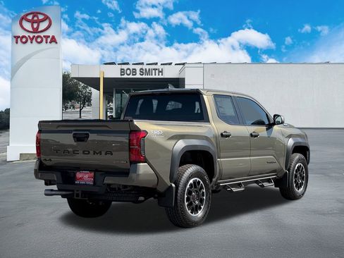 New 2025 Toyota Tacoma TRD Off-Road image 5