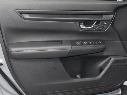 Used 2025 Honda CR-V Sport-L image 4