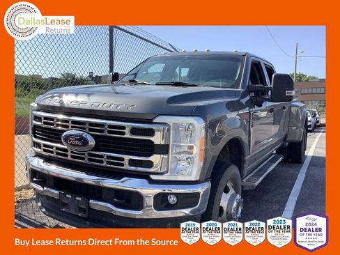 Used 2023 Ford F350 XLT w/ 360-Degree Camera Package AWD/4WD image 1