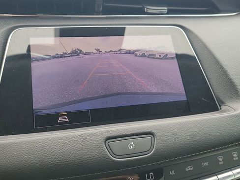 Used 2023 Cadillac XT4 Luxury FWD image 17