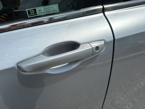 Used 2022 Honda CR-V EX image 45