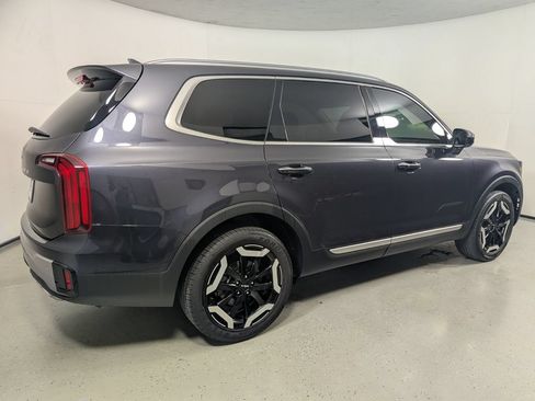 Used 2025 Kia Telluride S FWD image 6