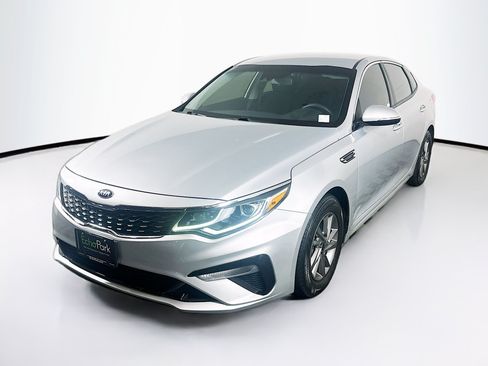 Used 2020 Kia Optima LX FWD image 3