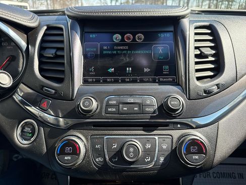 Used 2015 Chevrolet Impala LTZ image 13