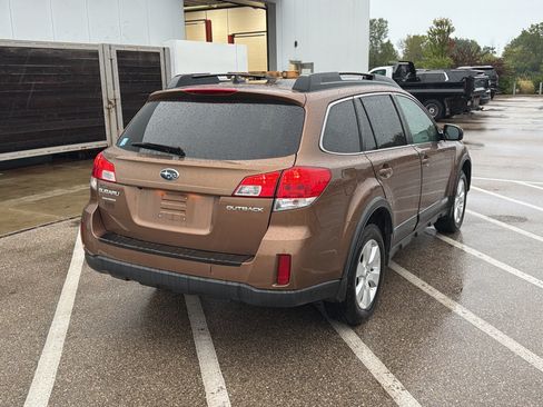 Used 2012 Subaru Outback 2.5i Limited w/ Moonroof Pkg AWD/4WD image 5