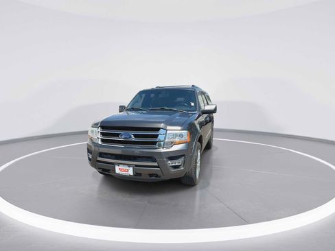 Used 2016 Ford Expedition EL Limited w/ Equipment Group 301A AWD/4WD image 3