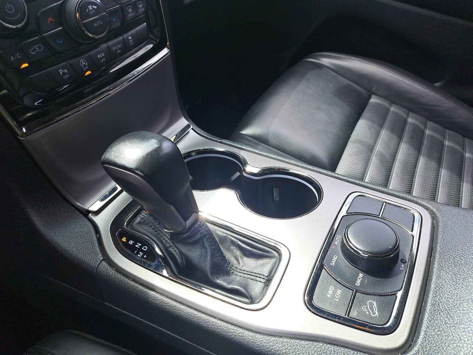 Used 2020 Jeep Grand Cherokee Limited X AWD/4WD image 28