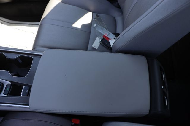Used 2018 Honda Accord EX image 31