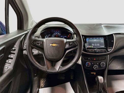 Used 2019 Chevrolet Trax LT FWD image 22