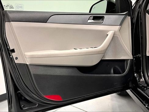 Used 2018 Hyundai Sonata SE image 20
